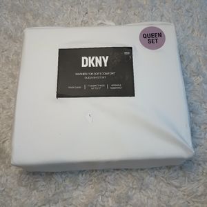 DKNY queen bed sheets